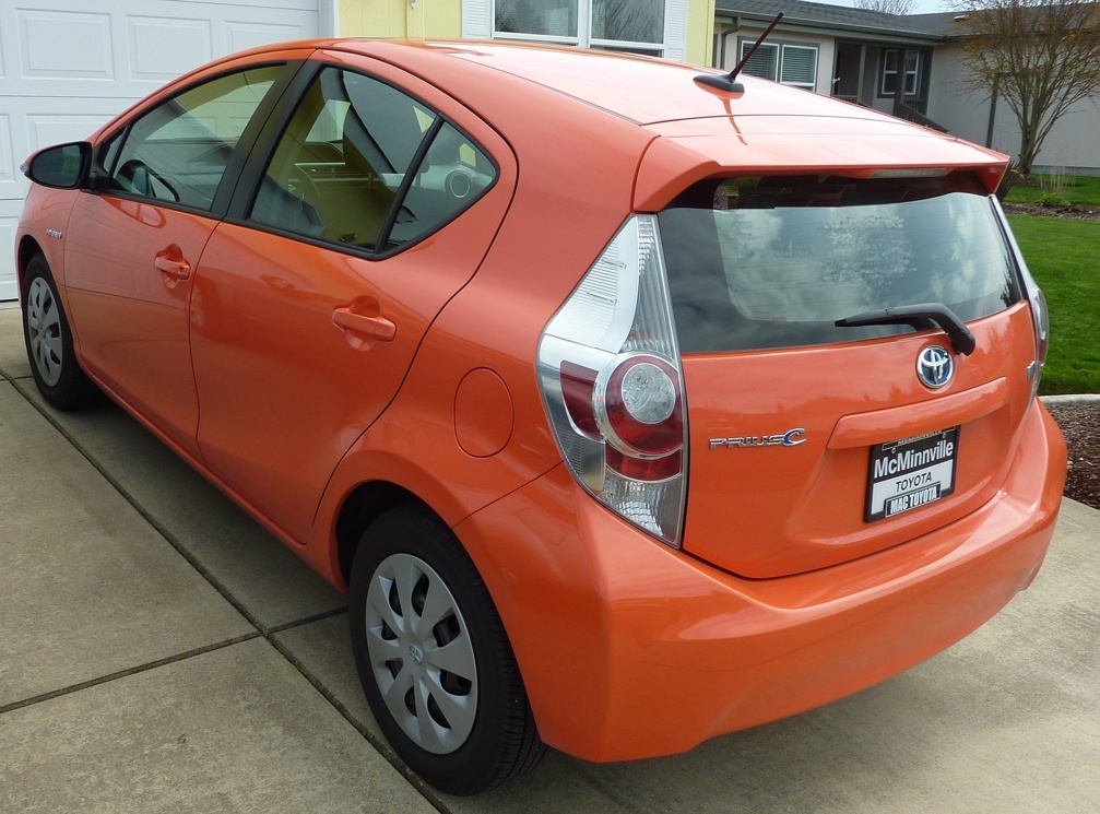 TOYOTA PRIUS