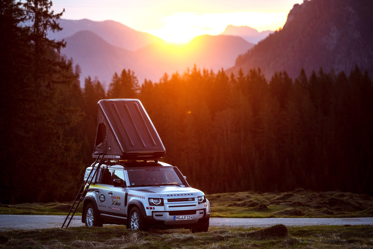 LAND ROVER DEFENDER 