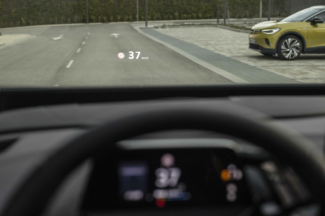 Qué es un Head-up Display? Funciones, ventajas e historia