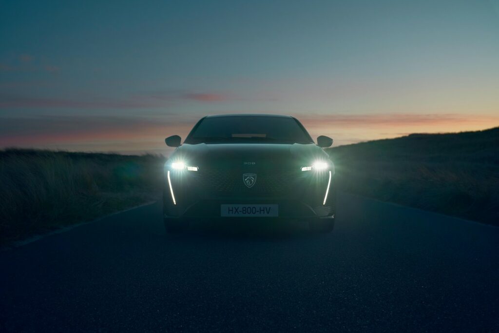 Peugeot y la electrificación