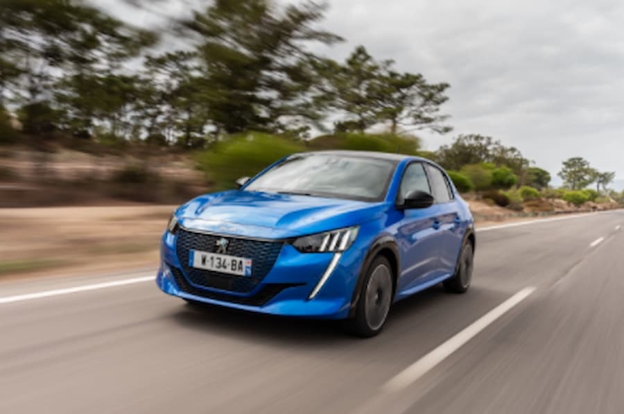 Peugeot e-208