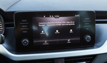 Skoda Kamiq Emotion 1.0 TSI 95CV lleno