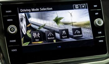 Volkswagen Tiguan Sport R-Line 2.0 TDI DSG-7 150CV lleno