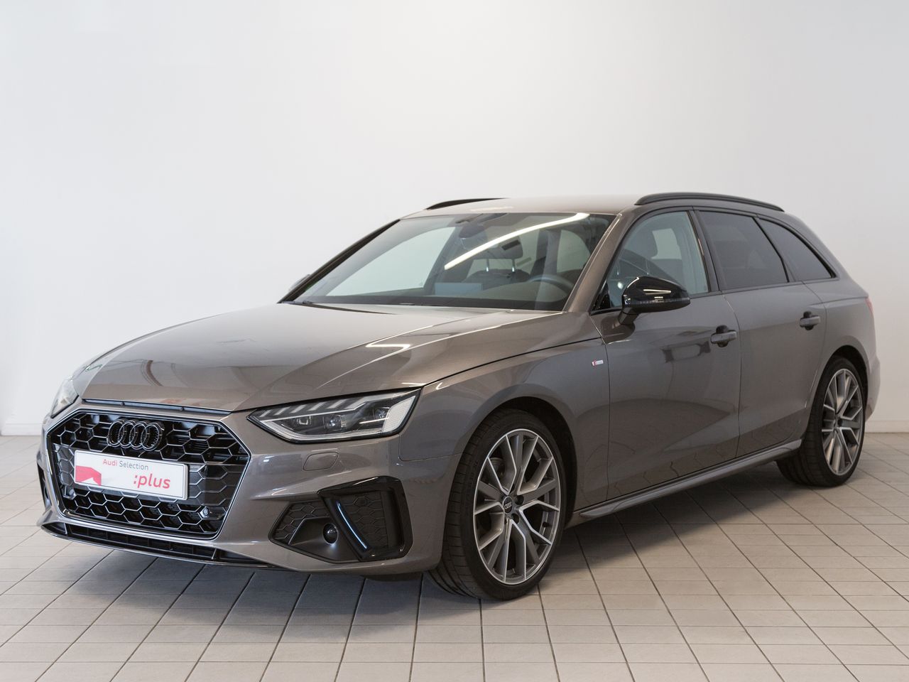 Audi A4 Avant Black Line 35 TDI S-Tronic 163CV
