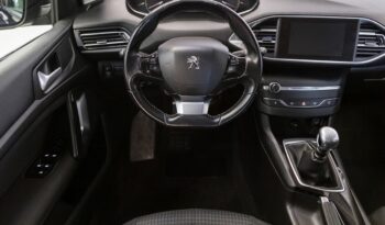 Peugeot 308 Active Pack 1.5 BlueHDi 130CV lleno