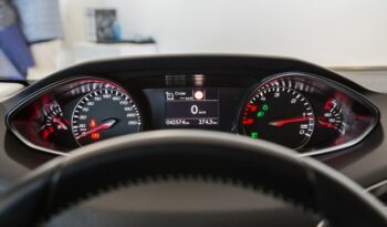 Peugeot 308 SW Allure 1.6 BlueHDI 120CV lleno