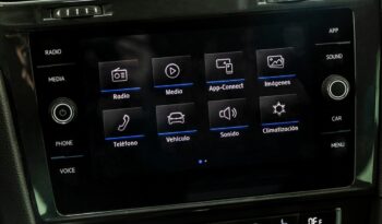 Volkswagen Golf Advance 1.5 TSI DSG-7 130CV lleno