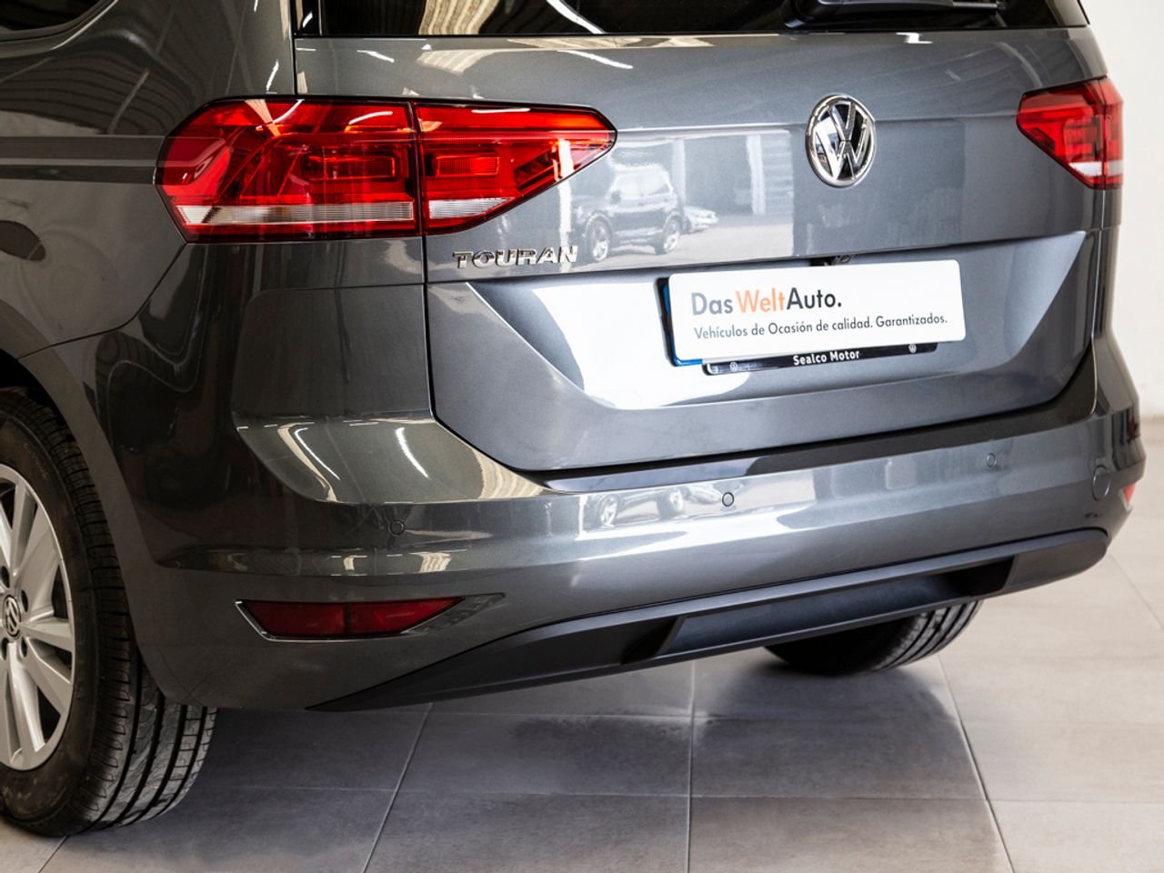 Volkswagen Touran Advance 1.5 TSI 150CV lleno