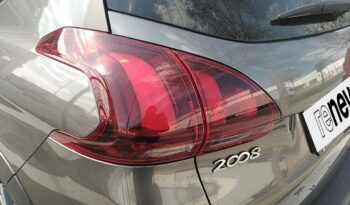 Peugeot 2008 ALLURE PURETECH 1.2 110CV 5P lleno