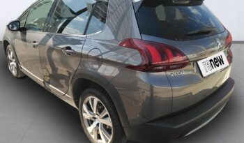 Peugeot 2008 ALLURE PURETECH 1.2 110CV 5P lleno