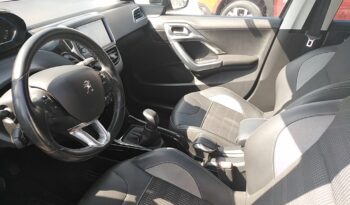 Peugeot 2008 ALLURE PURETECH 1.2 110CV 5P lleno
