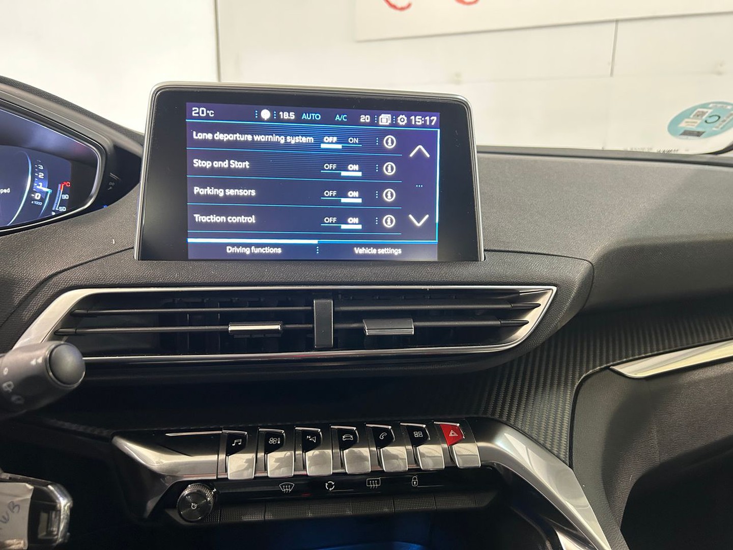 Peugeot 3008 1.5BlueHDi Active S&S 130 CV lleno