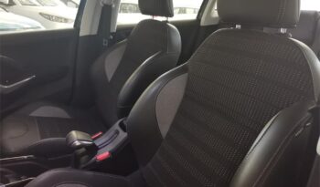Peugeot 2008 Allure 1.2 PureTech 81KW (110CV) Auto lleno