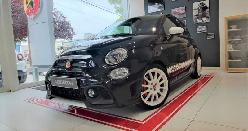 Abarth 500  1.4 16v T-Jet 180cv E6D 695 Esseesse