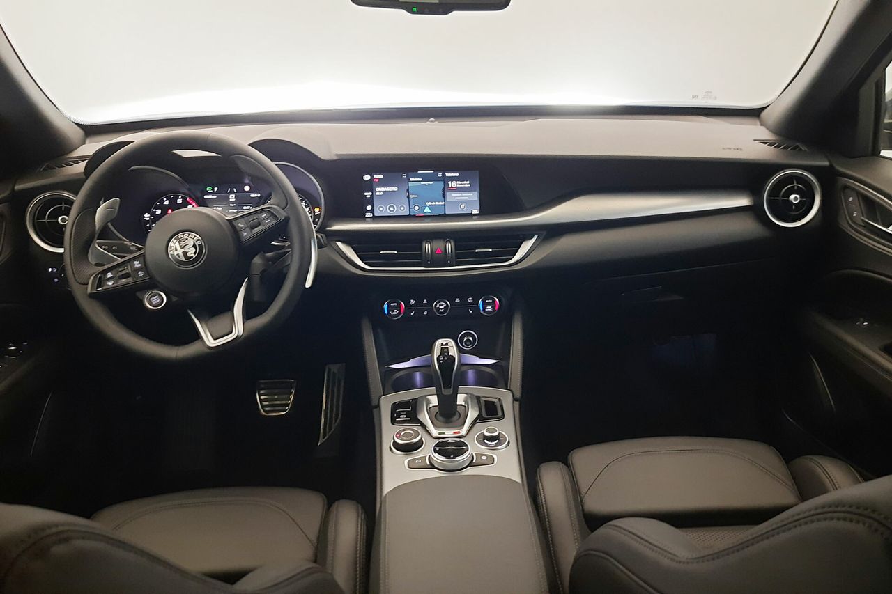 Alfa Romeo Stelvio 2.0 TURBO 206KW VELOCE AUTO 4WD 280 5P