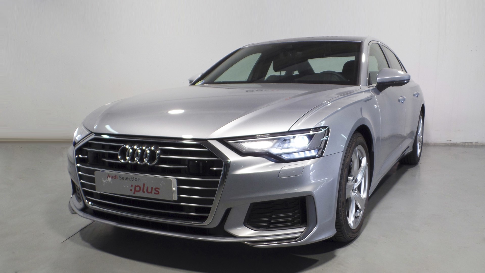 Audi A6  S line 40 TDI  150(204) kW(CV) S tronic