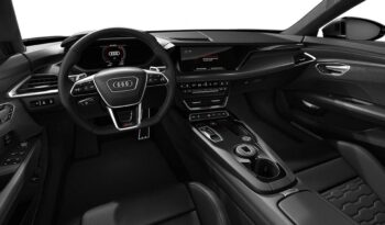Audi e-tron quattro 440 kW (598 CV) lleno