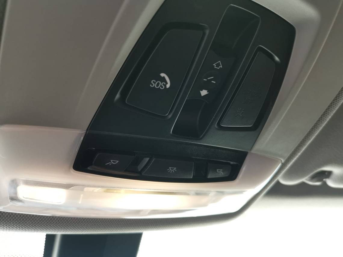 BMW 318d Touring lleno
