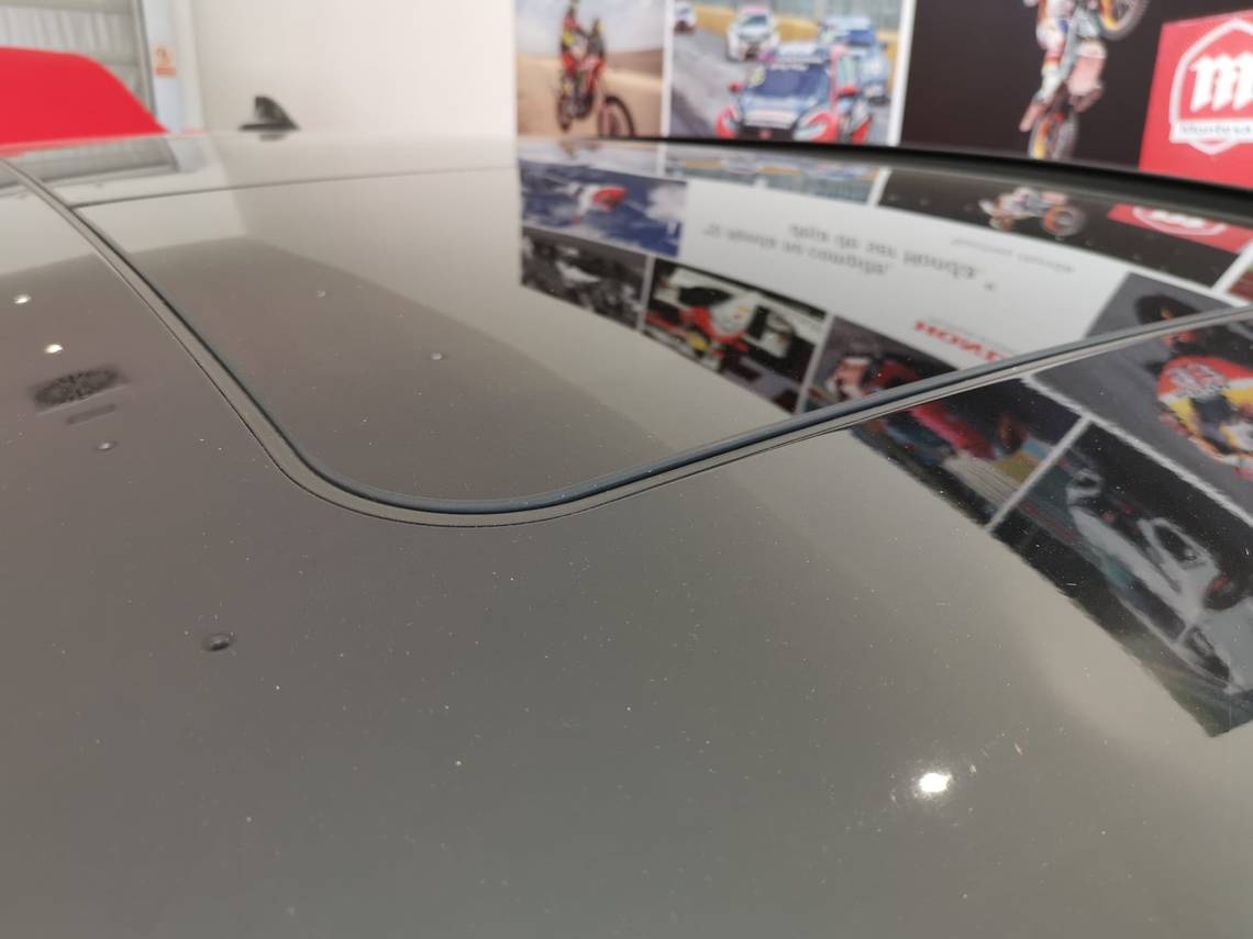 BMW 318d Touring lleno