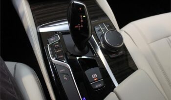 BMW Serie 5 530e lleno