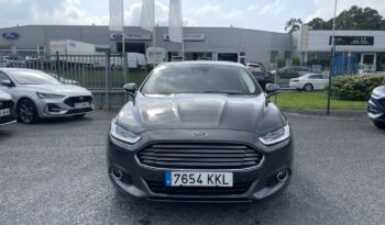 Ford Mondeo Sedán 2.0 HEV Titanium lleno