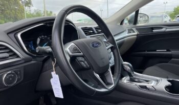 Ford Mondeo Sedán 2.0 HEV Titanium lleno