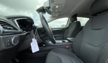 Ford Mondeo Sedán 2.0 HEV Titanium lleno