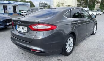 Ford Mondeo Sedán 2.0 HEV Titanium lleno