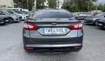 Ford Mondeo Sedán 2.0 HEV Titanium lleno