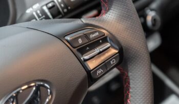 Hyundai KONA 1.0 TGDI N LINE 30 ANIVERSARIO 4X2 lleno