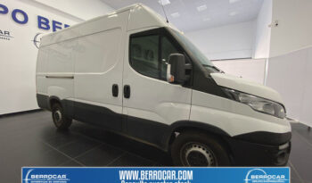 Iveco Daily Furgon 2.3 TD 35S 16 V 4100/H2 115 kW (156 CV) lleno
