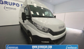 Iveco Daily Furgon 2.3 TD 35S 16 V 4100/H2 115 kW (156 CV) lleno