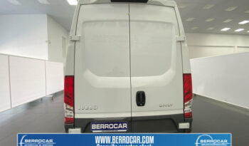 Iveco Daily Furgon 2.3 TD 35S 16 V 4100/H2 115 kW (156 CV) lleno