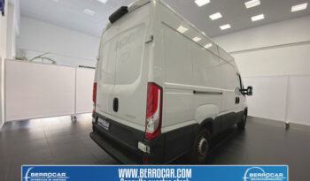 Iveco Daily Furgon 2.3 TD 35S 16 V 4100/H2 115 kW (156 CV) lleno