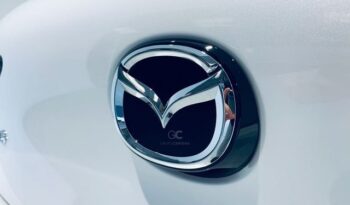 Mazda Mazda 3 2.0 Skyactiv-X Zenith Safety Black 137 kW (186 CV) lleno