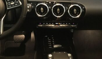 Mercedes-Benz Clase A 180 d lleno