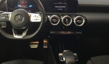 Mercedes-Benz Clase A 180 d AMG Line lleno