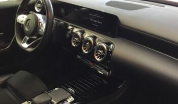 Mercedes-Benz Clase A 180 d AMG Line lleno