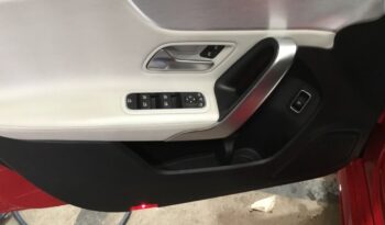 Mercedes-Benz Clase A 180 d sedan amg line (euro 6d-temp) lleno