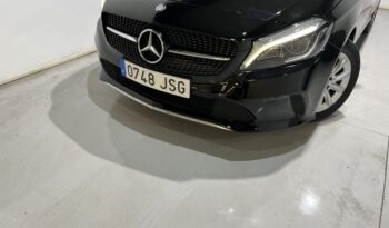 Mercedes-Benz Clase A A 180 d Style lleno