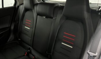 Mercedes-Benz Clase A A 180 d Style lleno