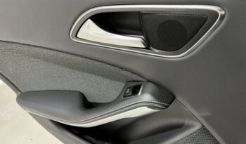 Mercedes-Benz Clase A A 180 d Style lleno