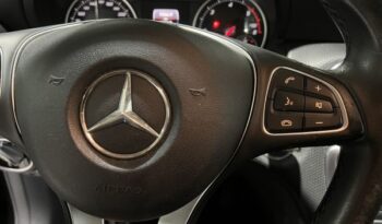 Mercedes-Benz Clase A A 180 d Style lleno