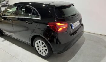 Mercedes-Benz Clase A A 180 d Style lleno