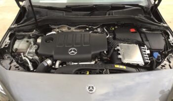 Mercedes-Benz Clase B 200 d amg line (euro 6d) lleno