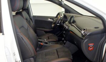 Mercedes-Benz CLASE B B 200 D lleno