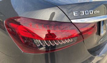 Mercedes-Benz Clase E 300 dberlina lleno
