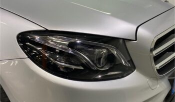 Mercedes-Benz Clase E 300 de lleno