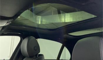 Mercedes-Benz Clase E 300 de lleno