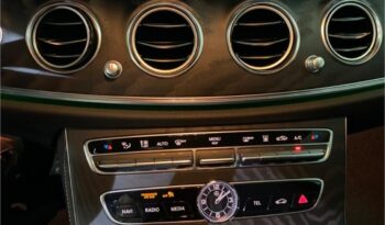 Mercedes-Benz Clase E 300 de lleno